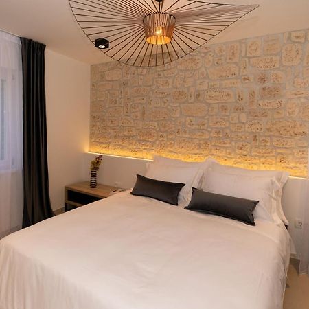 St. Clara Old Town Aparthotel Sibenik Ngoại thất bức ảnh